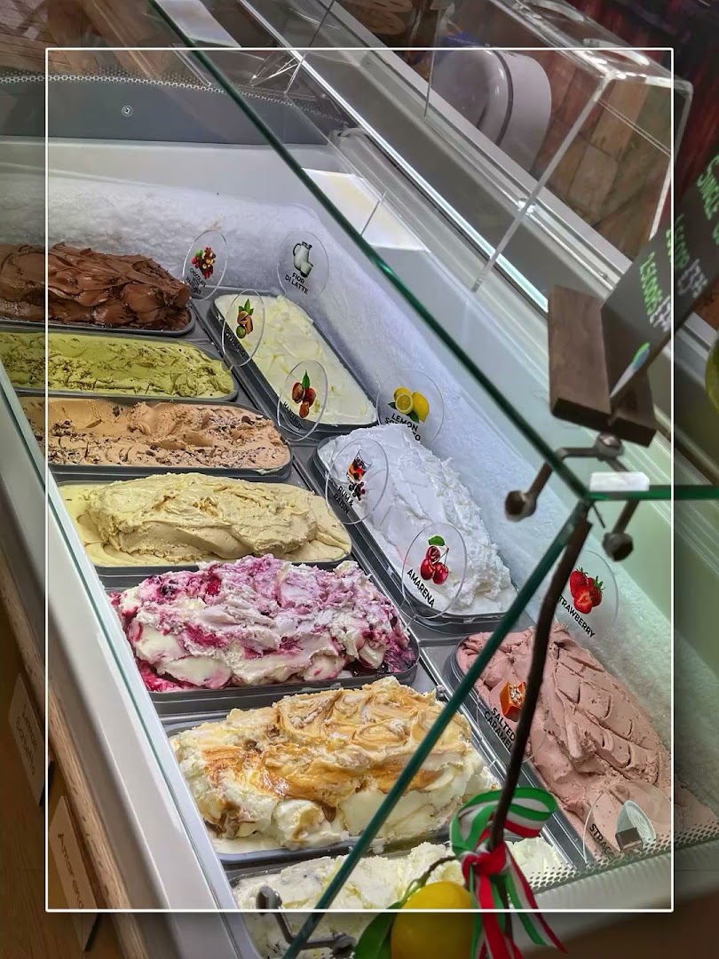 Roberto's Deli · Photos 10